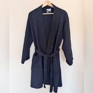 Chakra Linen Women's Black Waffle Knit Robe Size Medium